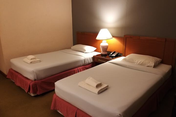 Room 32 of 92