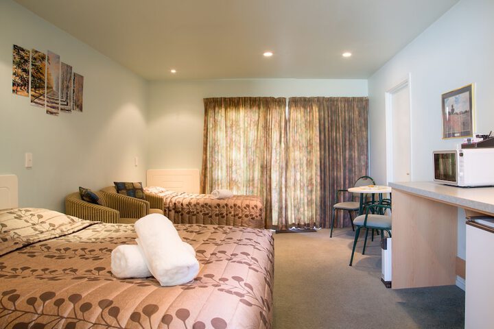 Room 3 of 56