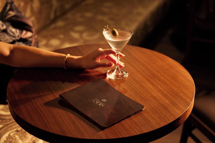 Lounge 53 of 68
