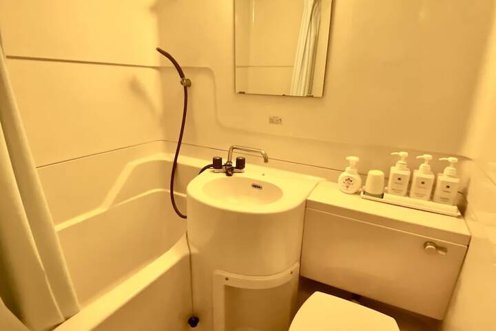 Room 6 of 23