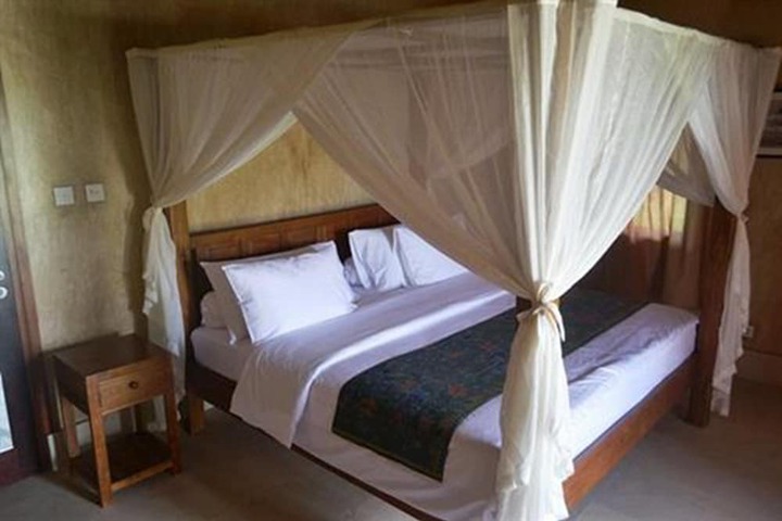 Room 4 of 47