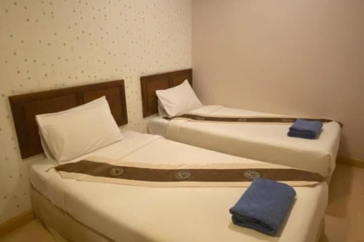 Room 20 of 76