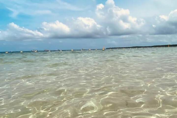 Beach 26 of 32