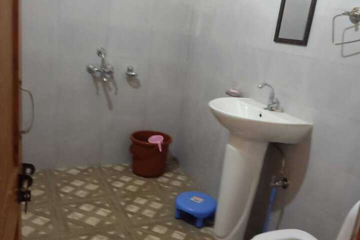 Room 30 of 50