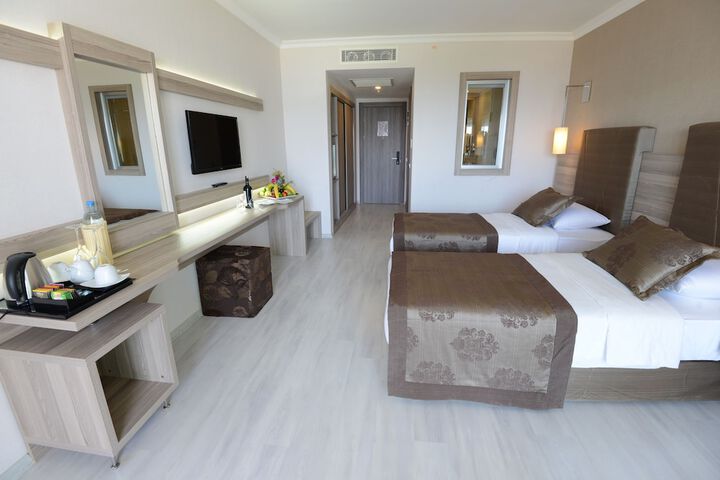Room 18 of 50