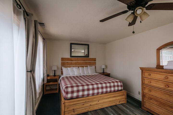 Room 13 of 72