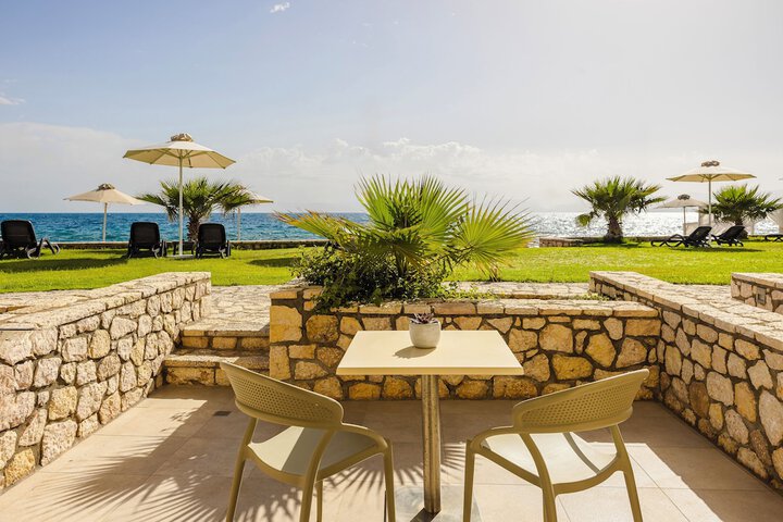 Terrace/Patio 130 of 132