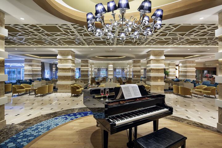 Hotel Lobby