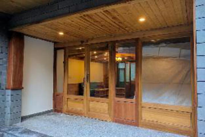 Hotel 4 of 5
