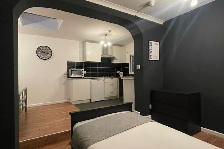 Room 17 of 74