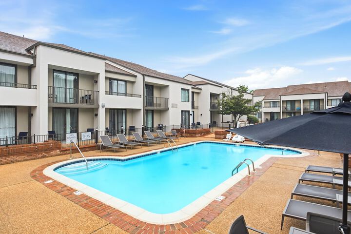 Pool 56 of 72