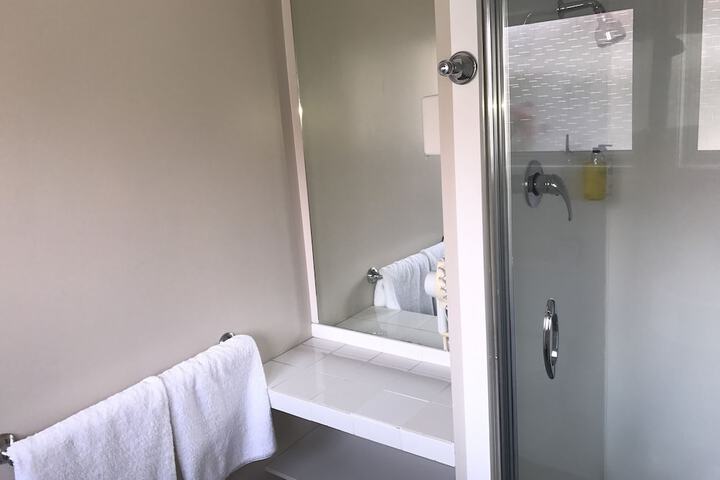 Room 33 of 36