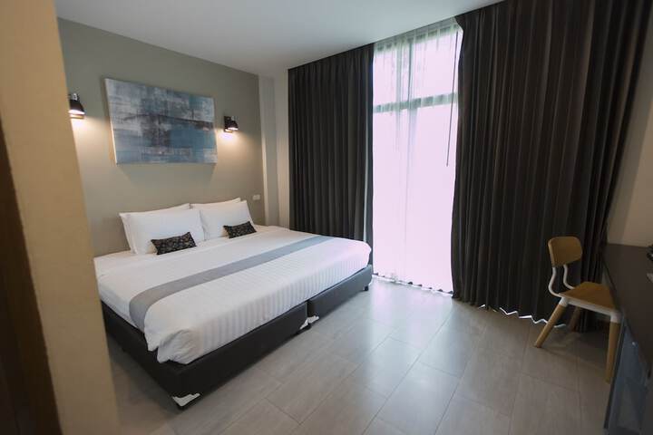 Room 13 of 125