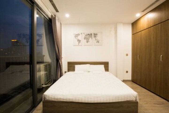 Room 25 of 43