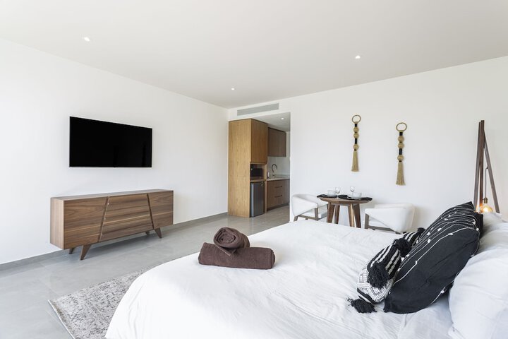 Room 17 of 179