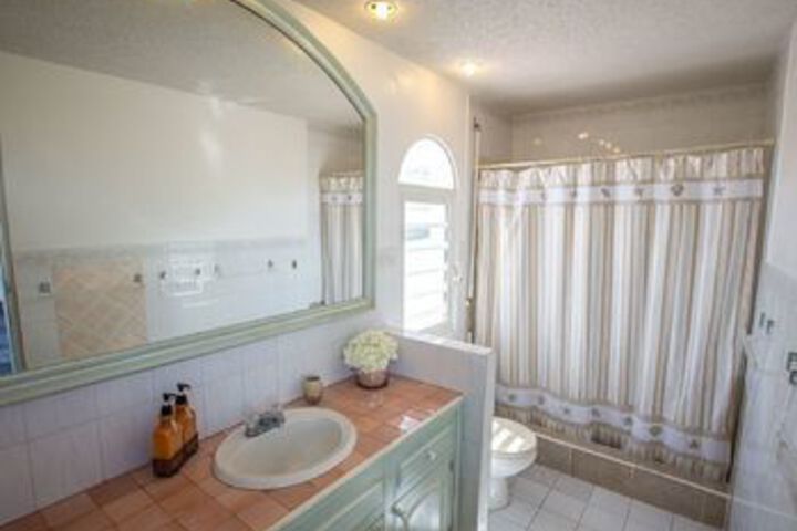 Room 3 of 22