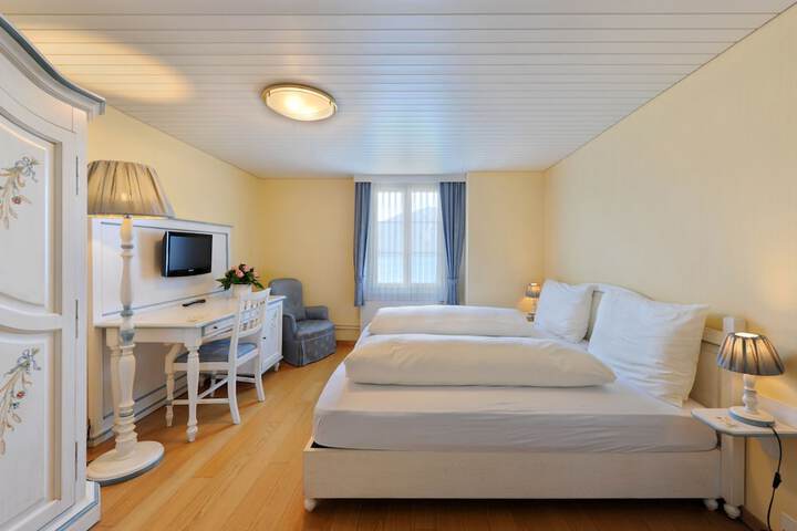 Room 5 of 58