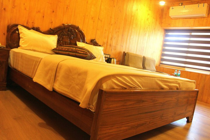 Room 30 of 72