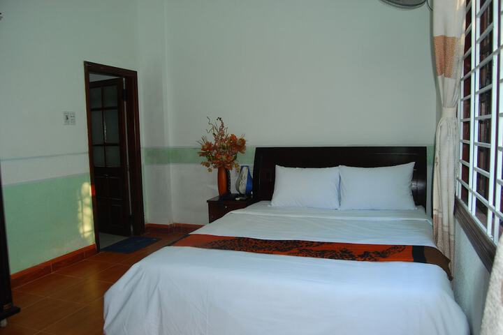 Room 8 of 39