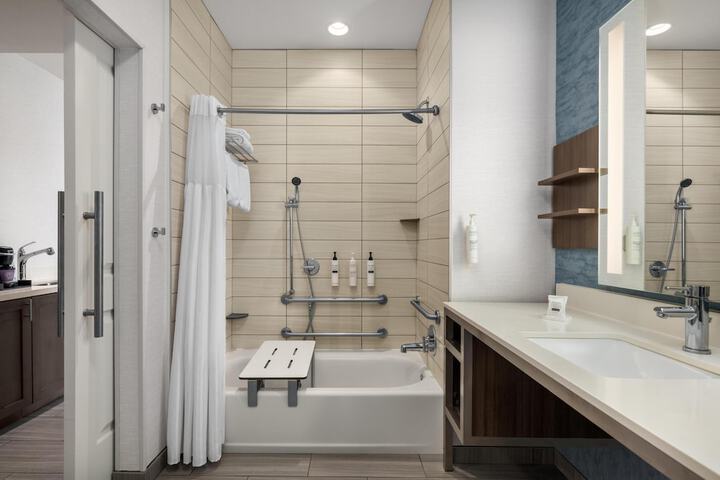 Bathroom shower