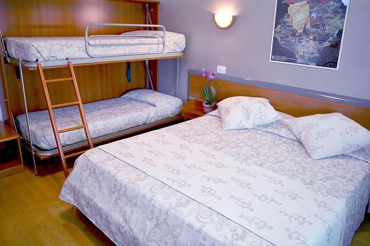 Room 10 of 63