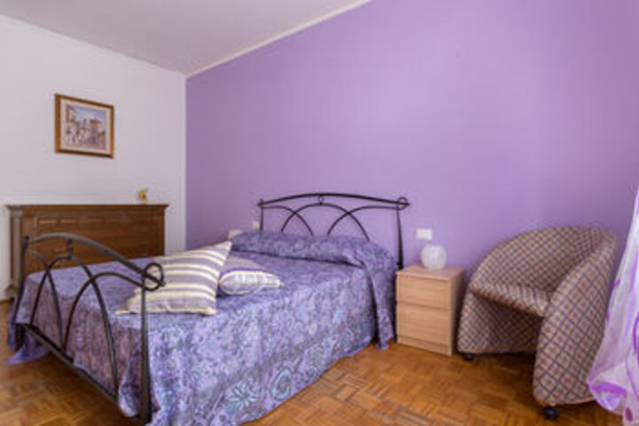 Room 212 of 871