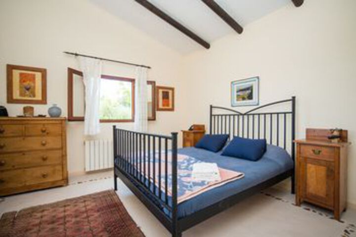 Room 6 of 31