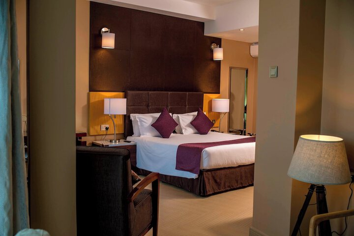 Room 27 of 59