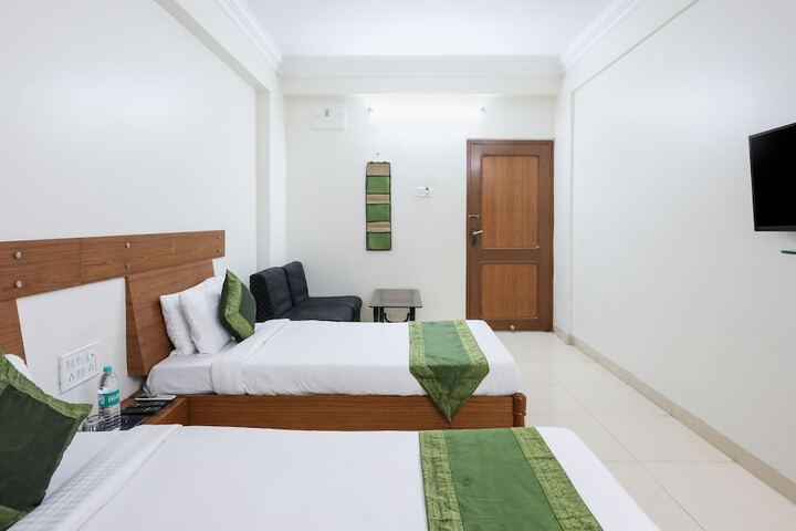 Room 14 of 35