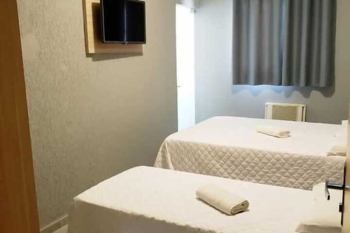 Room 2 of 7