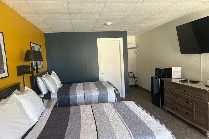 Room 7 of 19