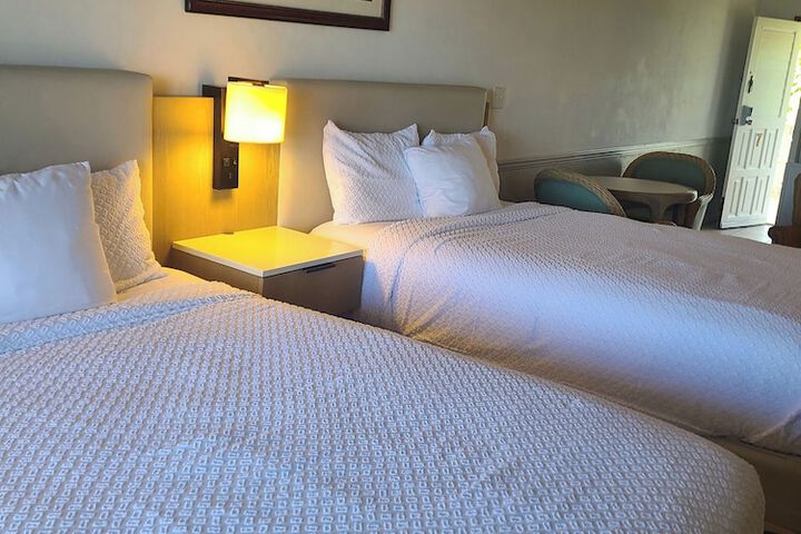 Room 32 of 111