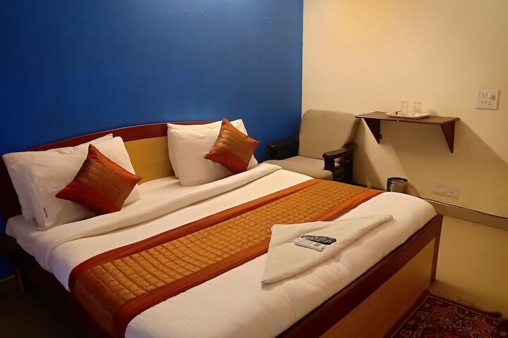 Room 14 of 20