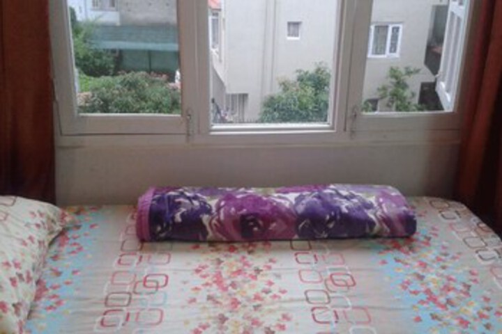 Room 10 of 25