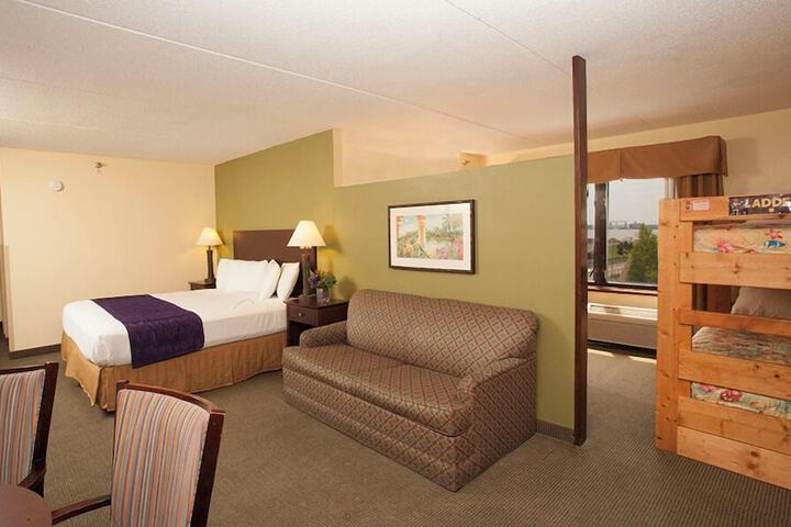 Room 16 of 59