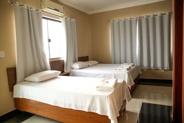 Room 10 of 27