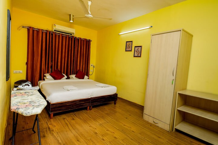 Room 11 of 60