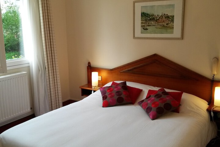 Room 20 of 37