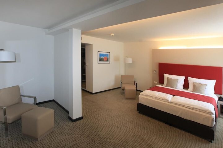 Room 14 of 45