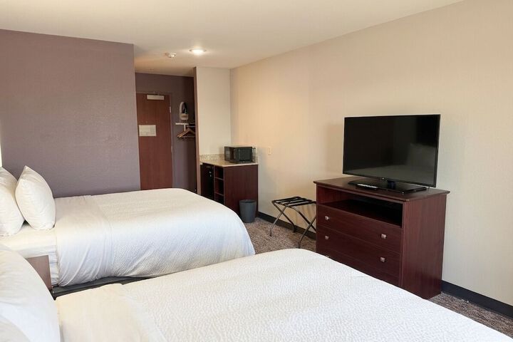 Room 5 of 14