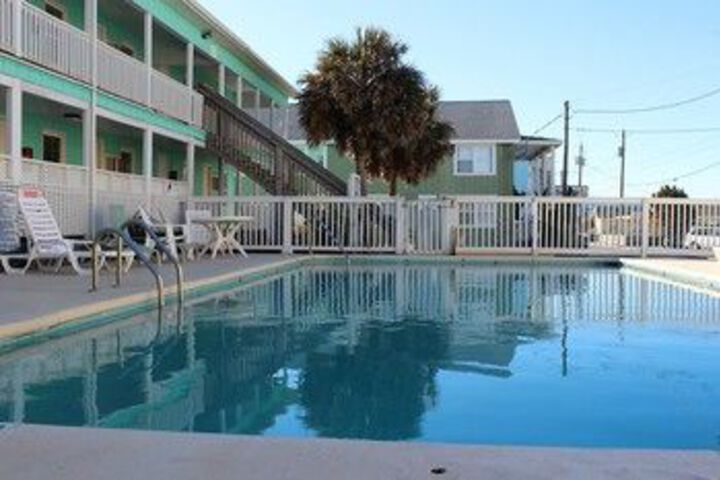 Pool 47 of 62