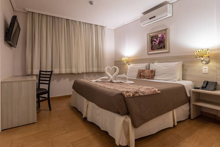 Room 17 of 152