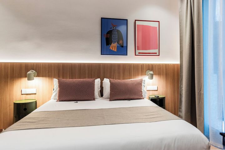 Room 17 of 60