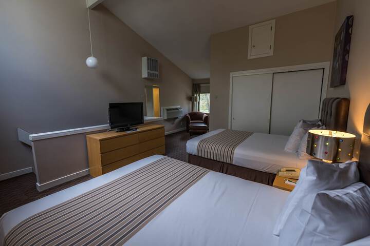 2 Queen Beds Ground Floor Main Building (16 of 17)