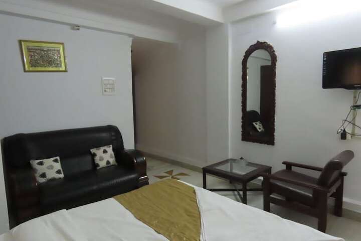 Room 16 of 26