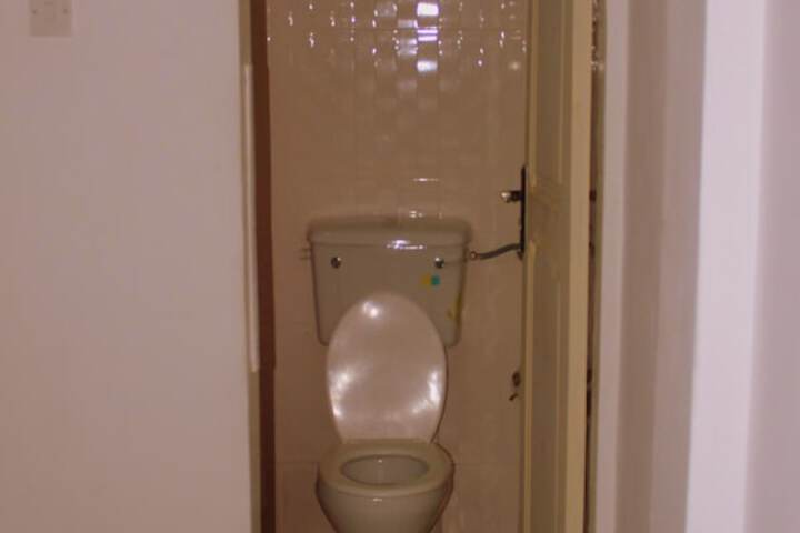 Room 32 of 70