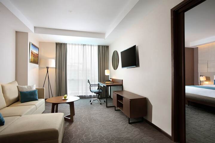 Room 17 of 181