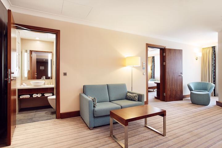 Room 16 of 49
