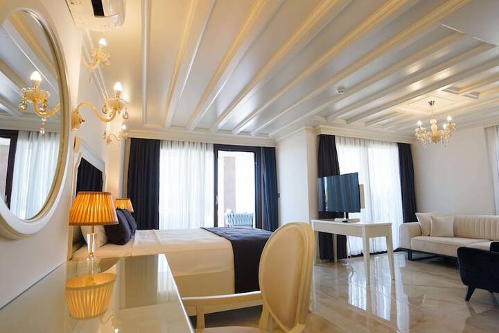 Room 3 of 107