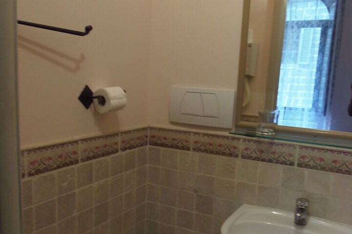 Clean Restrooms